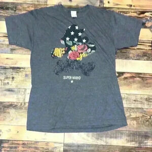 Nintendo Super Mario T-Shirt size Large